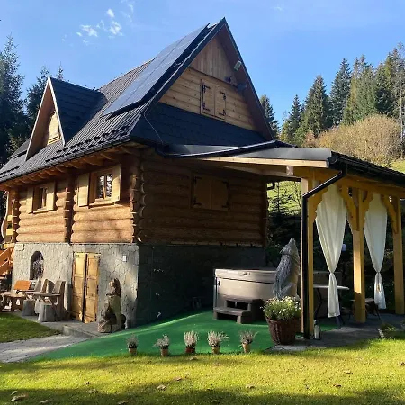 Mountain House With Jacuzzi -cypisowka Дом отдыха
