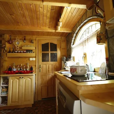 Mountain House With Jacuzzi -cypisowka * Новы-Тарг