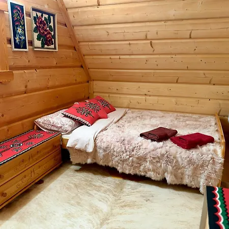 Дом отдыха Mountain House With Jacuzzi -cypisowka Новы-Тарг